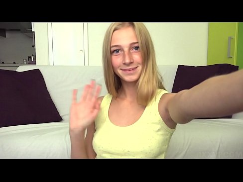 ❤️ Thaum kuv dhuav kuv lazily masturbate kuv liab pussy ❤️  Porn video  ntawm peb  ﹏
